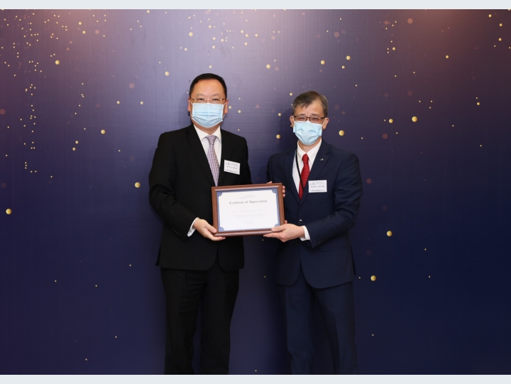 Presenting the Certificate of Appreciation