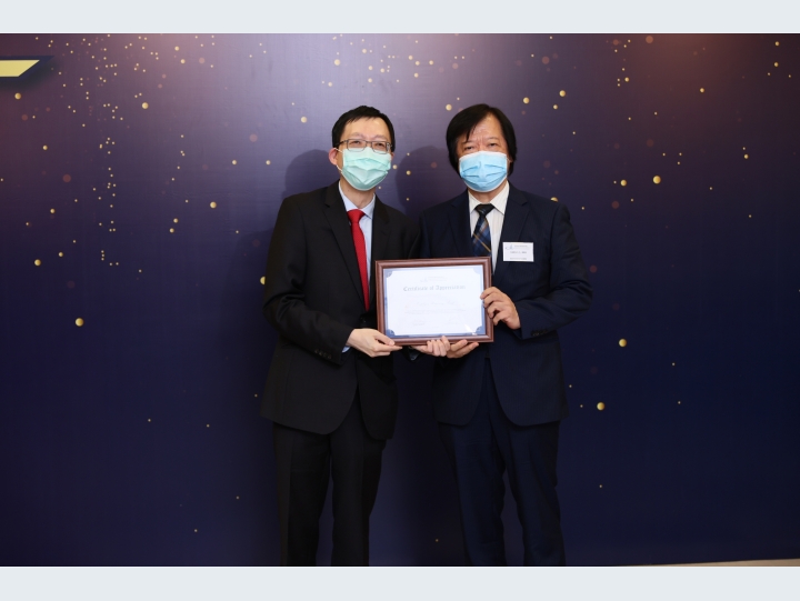 Presenting the Certificate of Appreciation